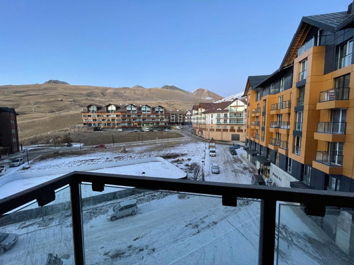 Redco Four Seasons In New Gudauri 302 Apartment Bagian luar foto